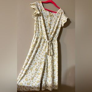 Girls Yellow & Cream Floral Romper Ruffle Short Sleeve - Size 7